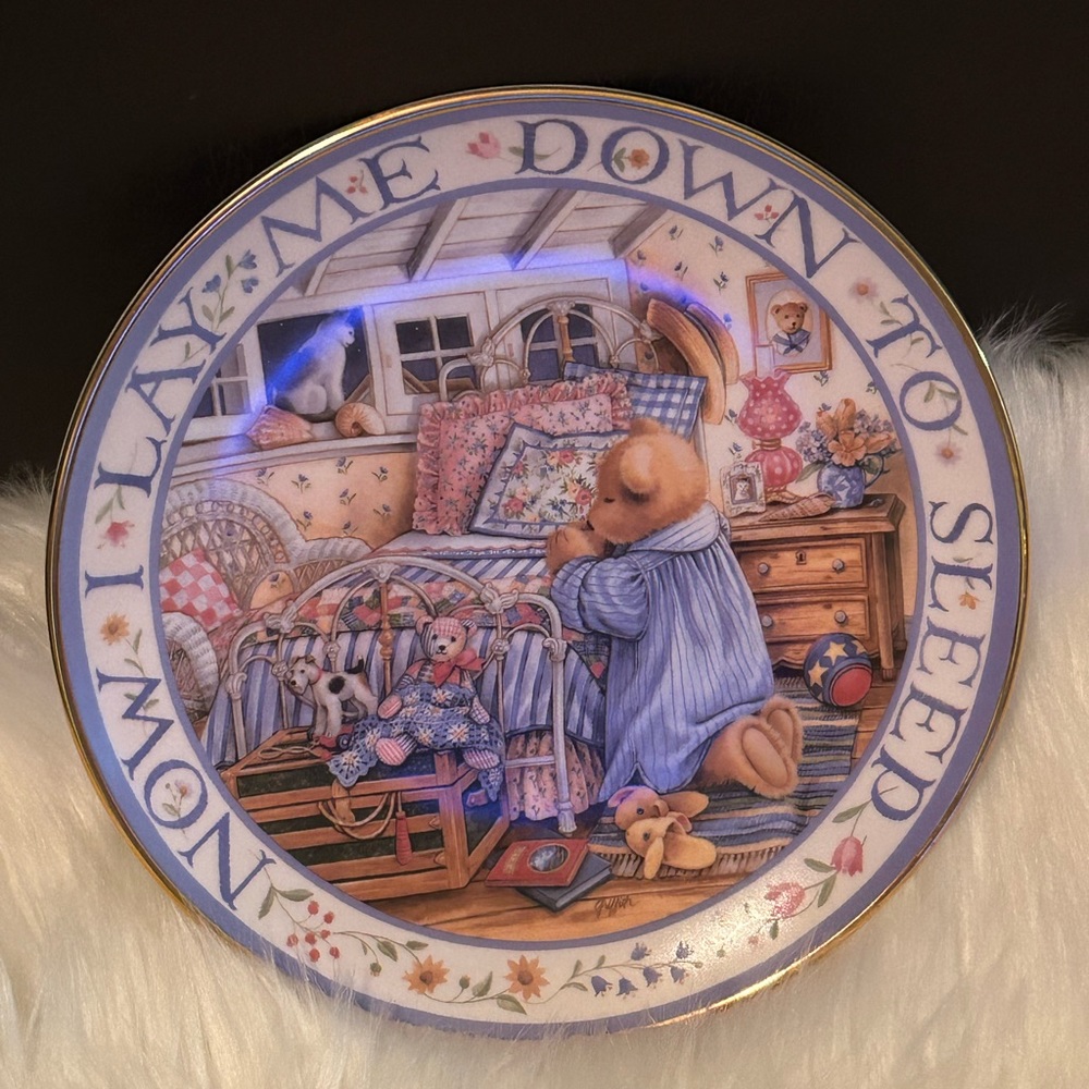 The Franklin Mint Teddy Says His Prayers Collector’s Plate